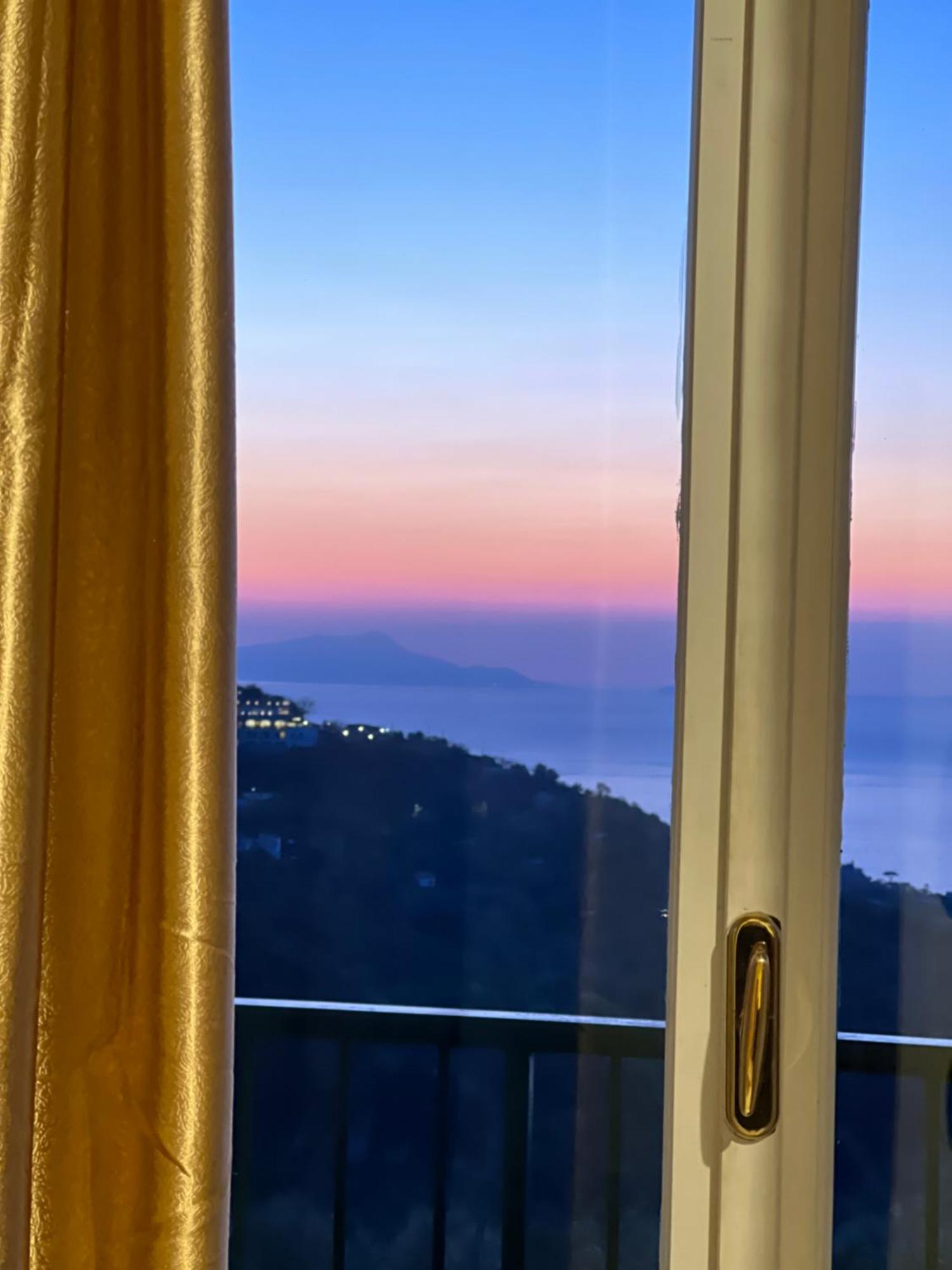 Agriturismo Le Grottelle Villa SantʼAgata sui Due Golfi Exteriör bild